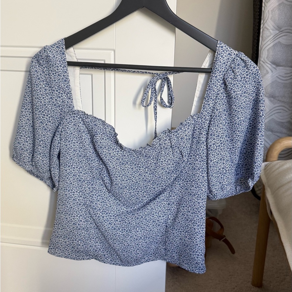 Abercrombie Blue Floral Women's Top